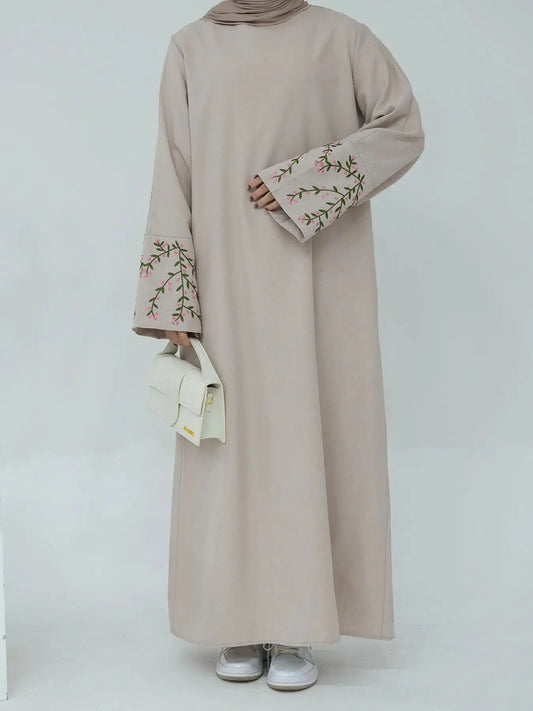 Fashion Flowers Embroidery Muslim Dress Robe Abaya Female Full Length Muslim Outerwear Worship Service Abaya with belt wy1963
